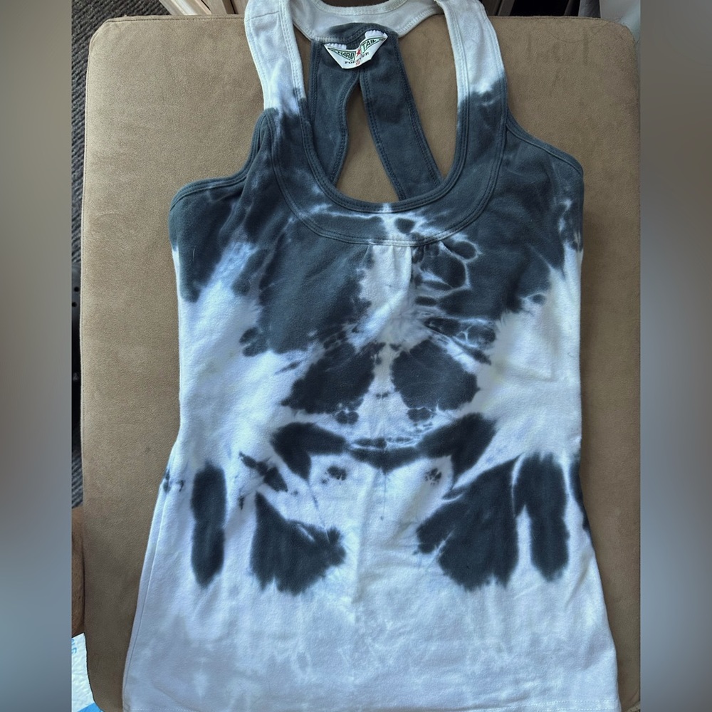 Hard Tail athletic top. Size small.
